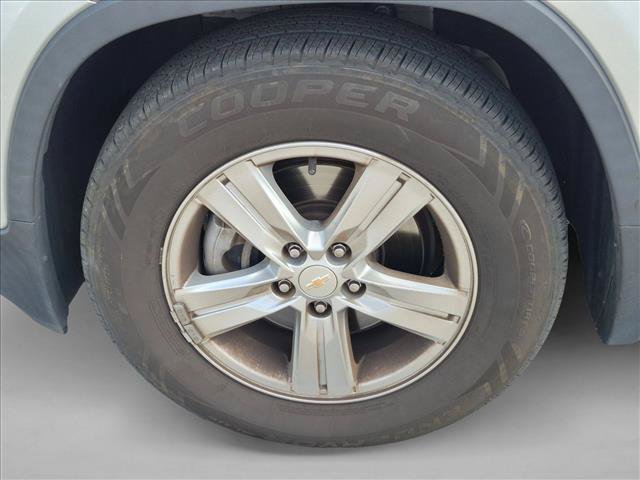 Used 2022 Chevrolet Trax LS w/ Tint and Cruise Package FWD image 10