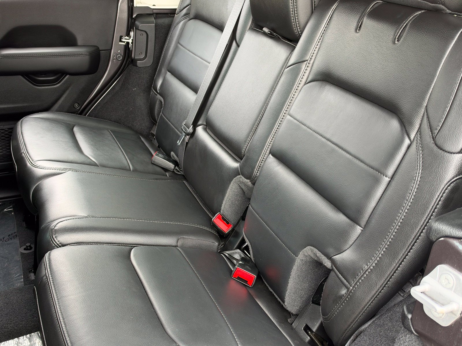 Used 2021 Jeep Wrangler Unlimited Sahara AWD/4WD image 20