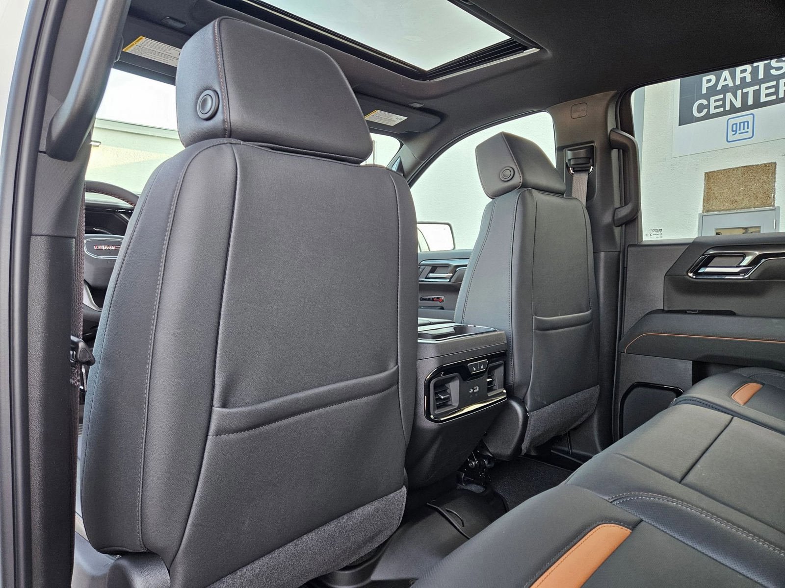 New 2026 GMC Sierra 1500 AT4 w/ AT4 Premium Package AWD/4WD image 27