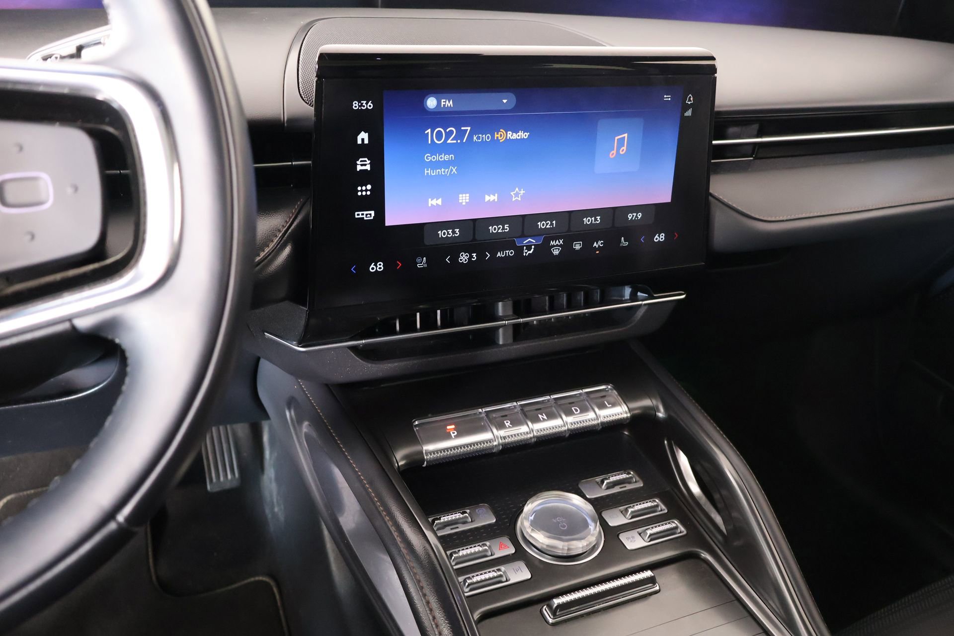 Used 2024 Lincoln Nautilus Reserve w/ Equipment Group 203A image 6