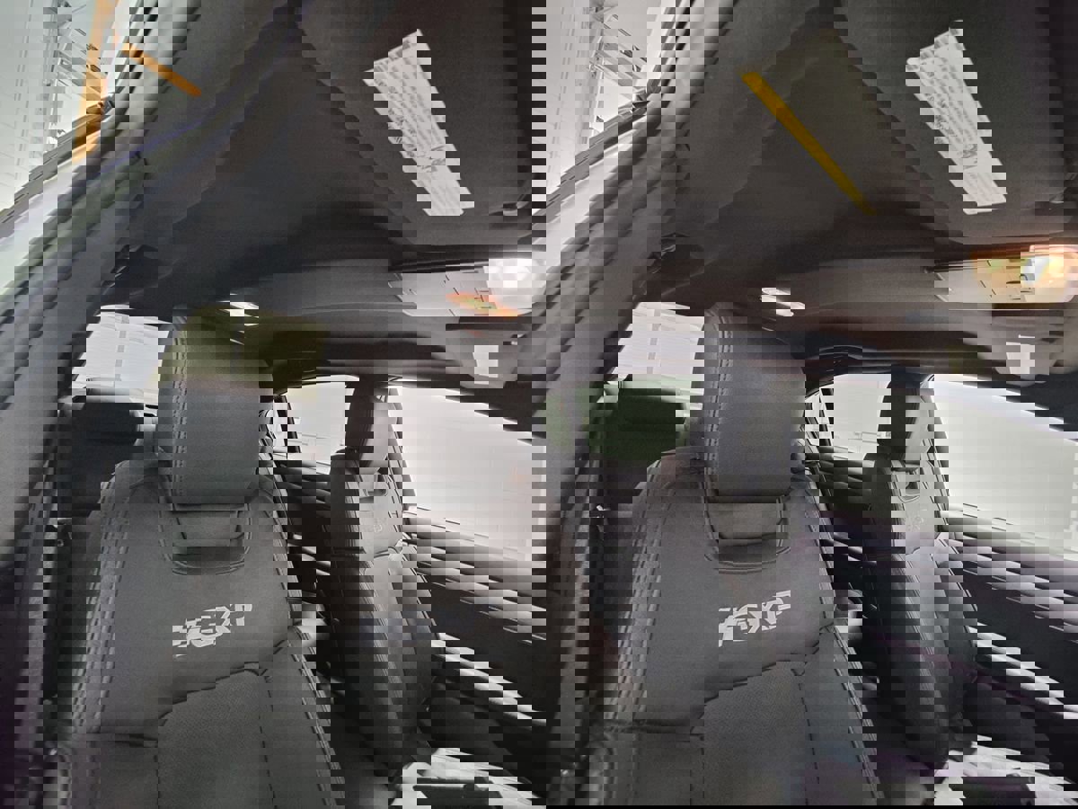 Used 2009 Pontiac G8 GXP image 14