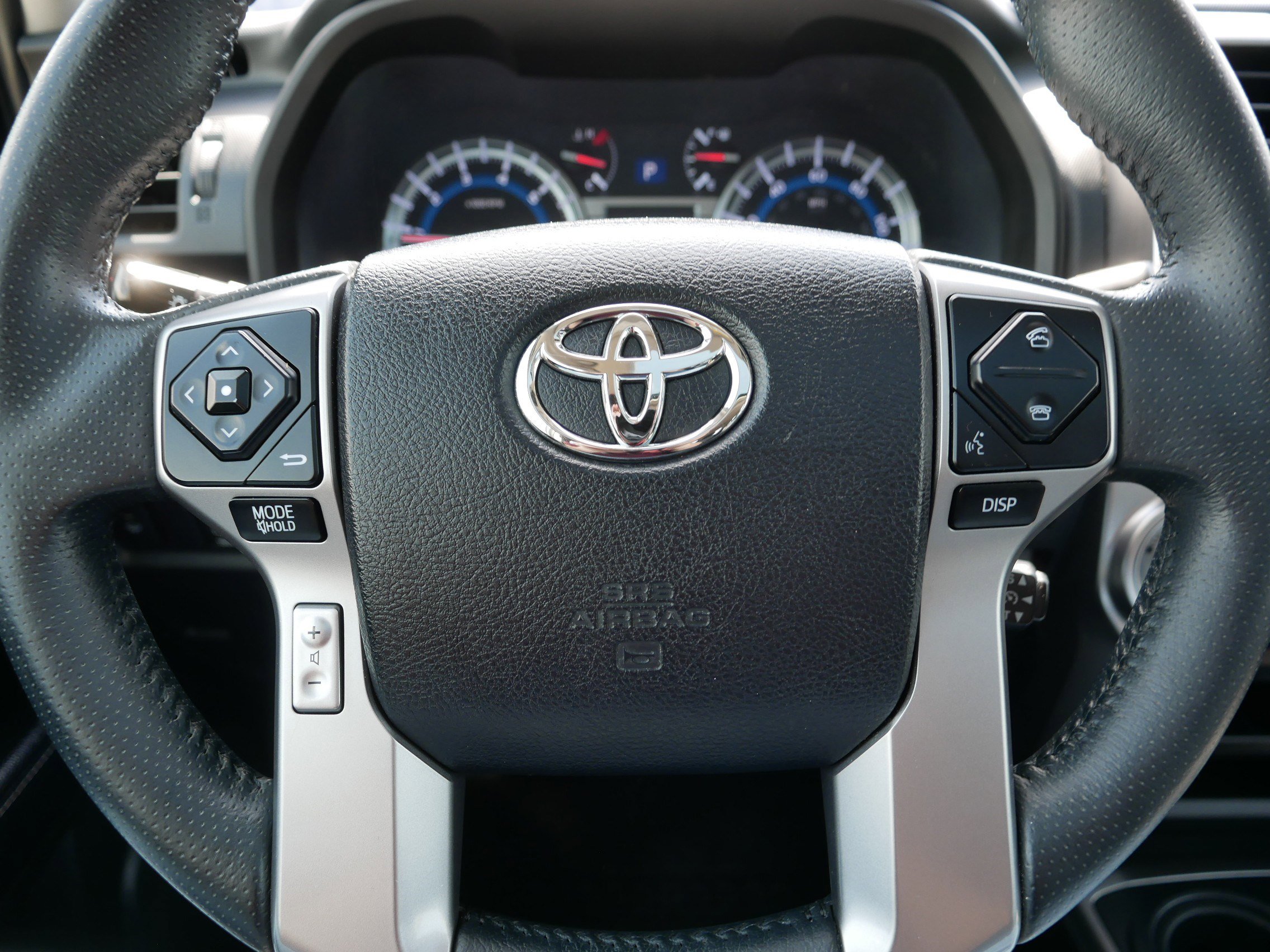 Used 2018 Toyota 4Runner SR5 Premium AWD/4WD image 25