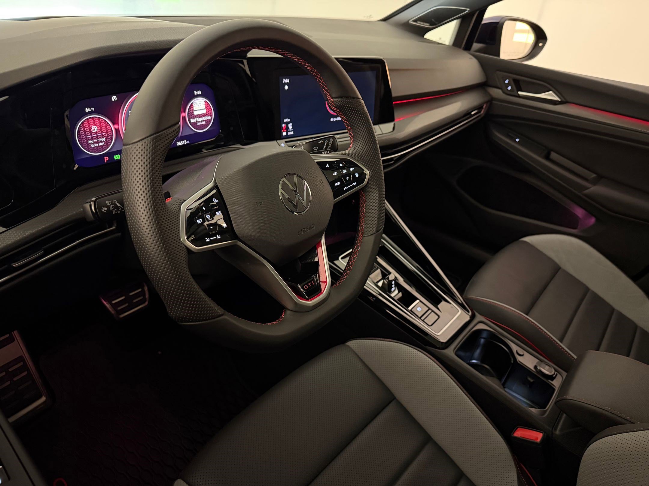 Used 2024 Volkswagen GTI Autobahn image 30