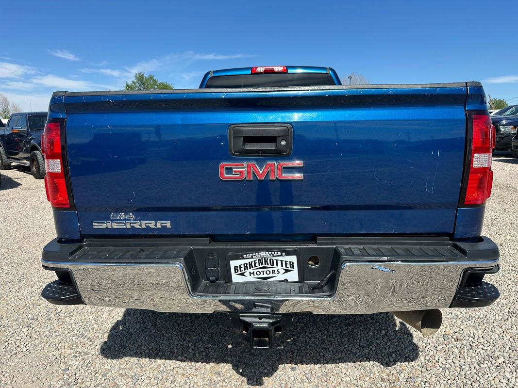 Used 2018 GMC Sierra 3500 4x4 Crew Cab image 9