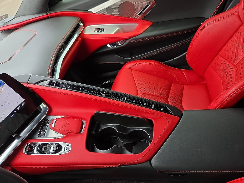 Used 2020 Chevrolet Corvette Stingray Premium Cpe w/ 3LT Preferred Equipment Group RWD image 23