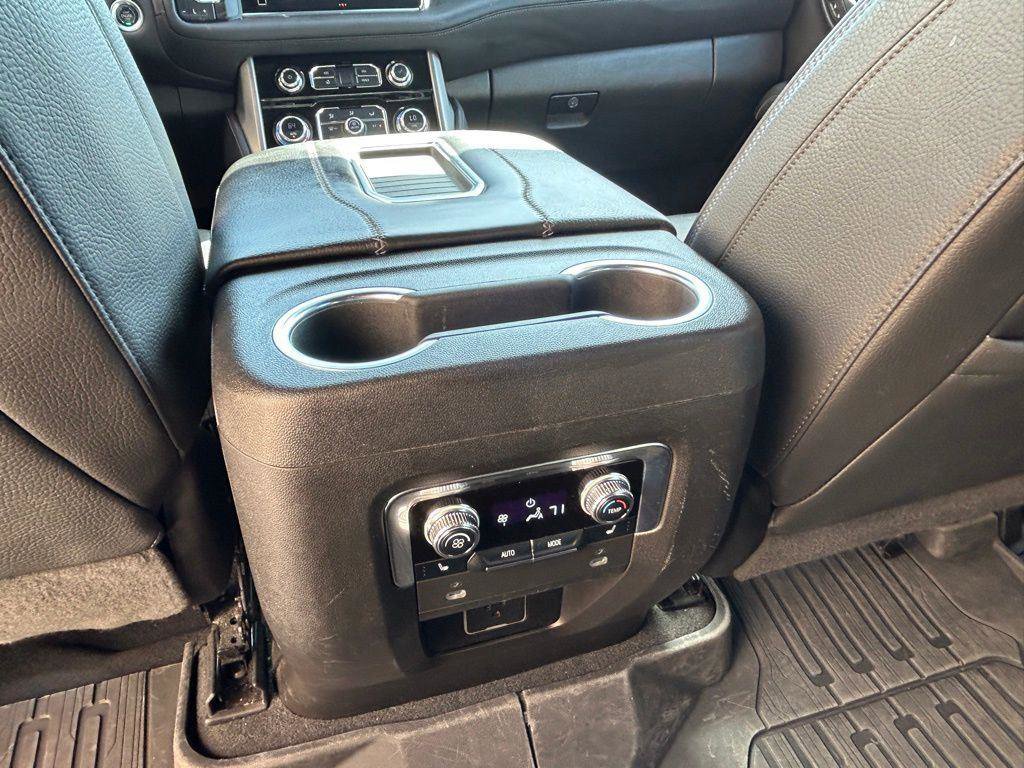 Used 2023 GMC Yukon XL Denali image 22