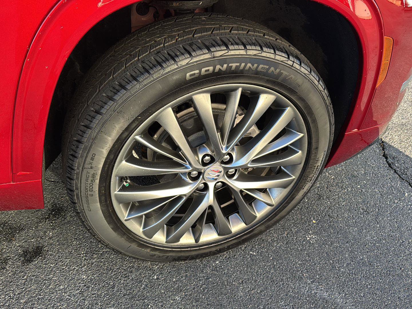 Used 2025 Buick Enclave Avenir image 33