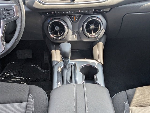 Used 2025 Chevrolet Blazer LT image 19