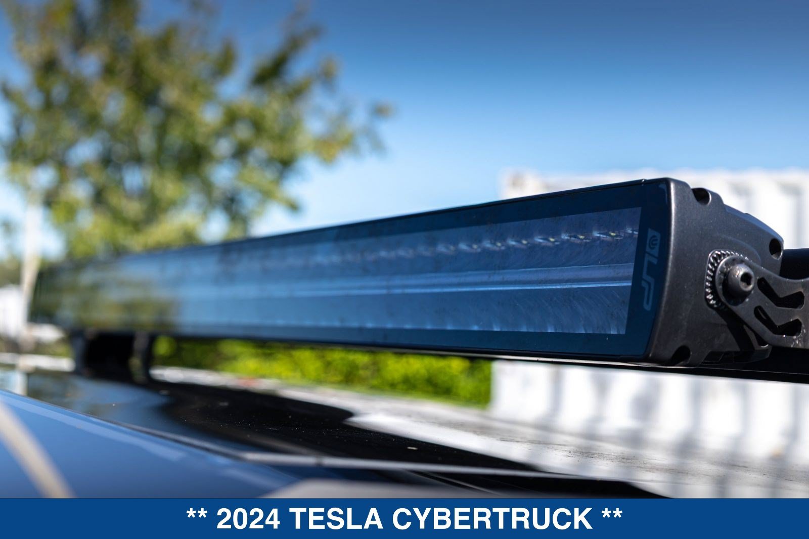 Used 2024 Tesla Cybertruck Cyberbeast AWD/4WD image 23
