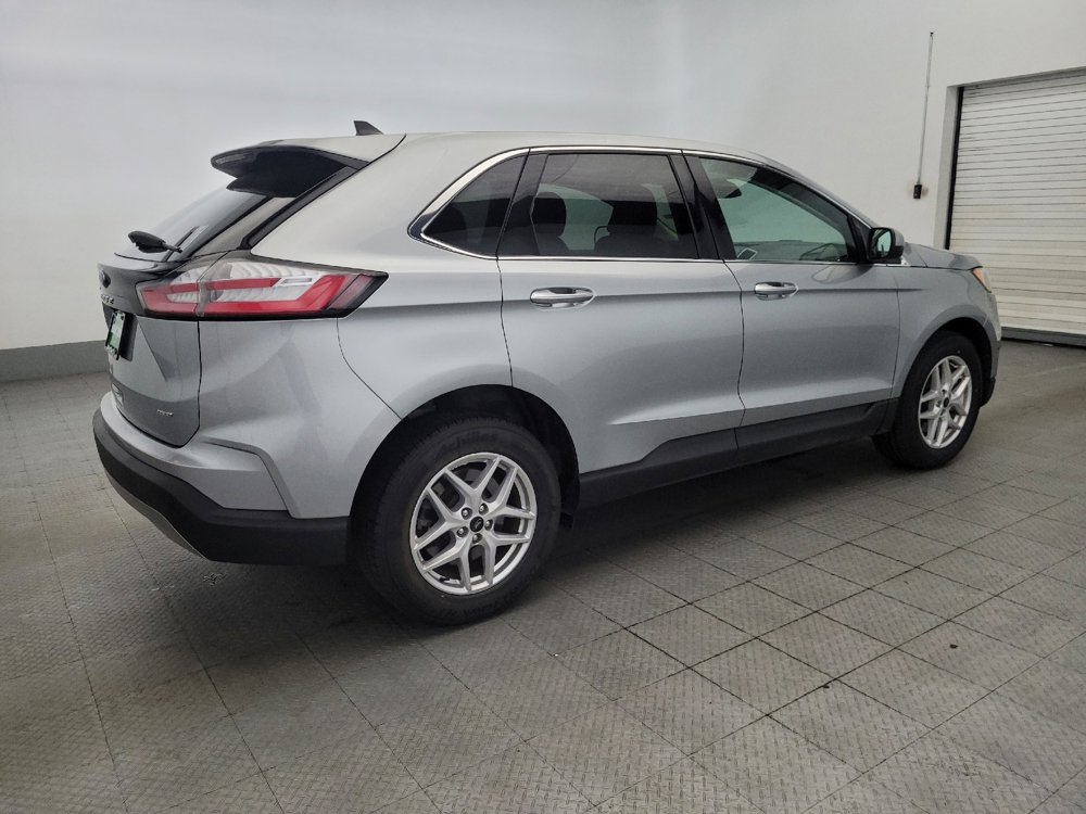 Used 2024 Ford Edge SEL image 10
