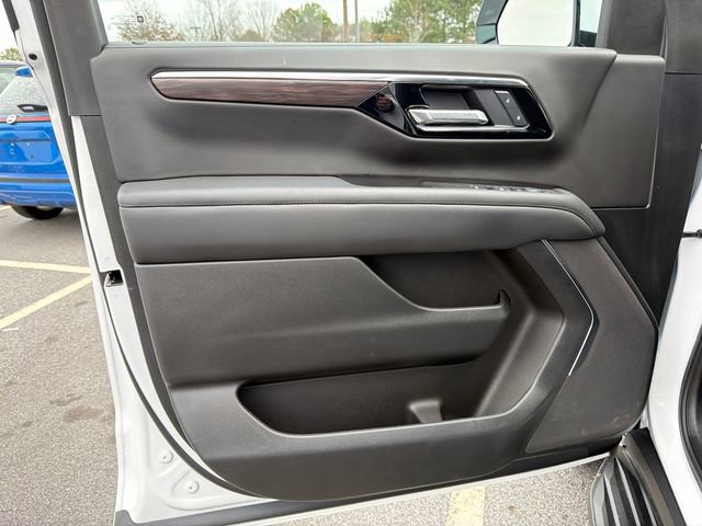 Certified 2025 Chevrolet Suburban LS image 10