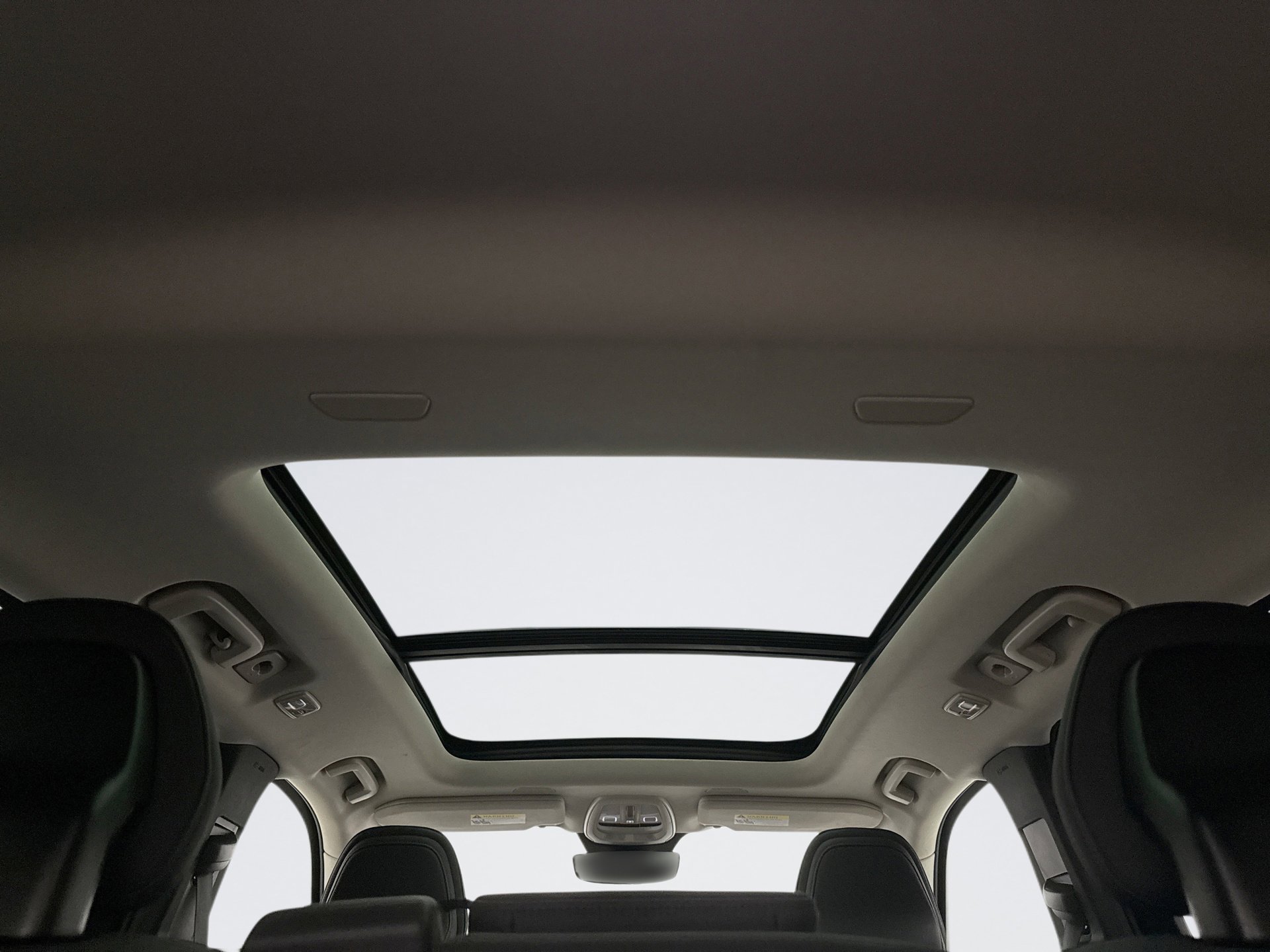 Used 2025 Volvo XC90 B6 Plus image 19