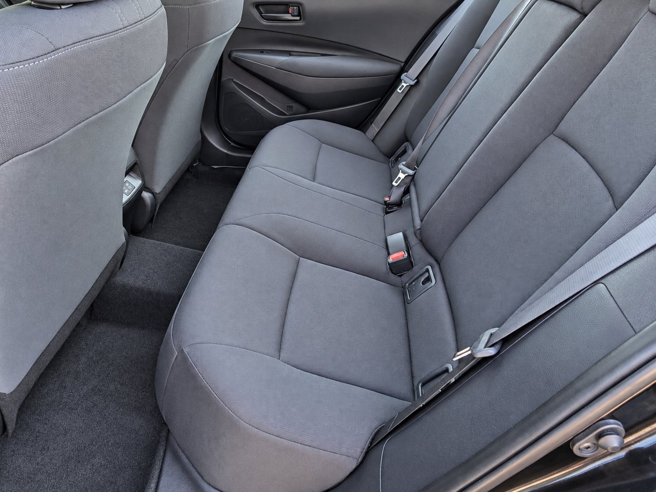 Used 2025 Toyota Corolla LE FWD image 20