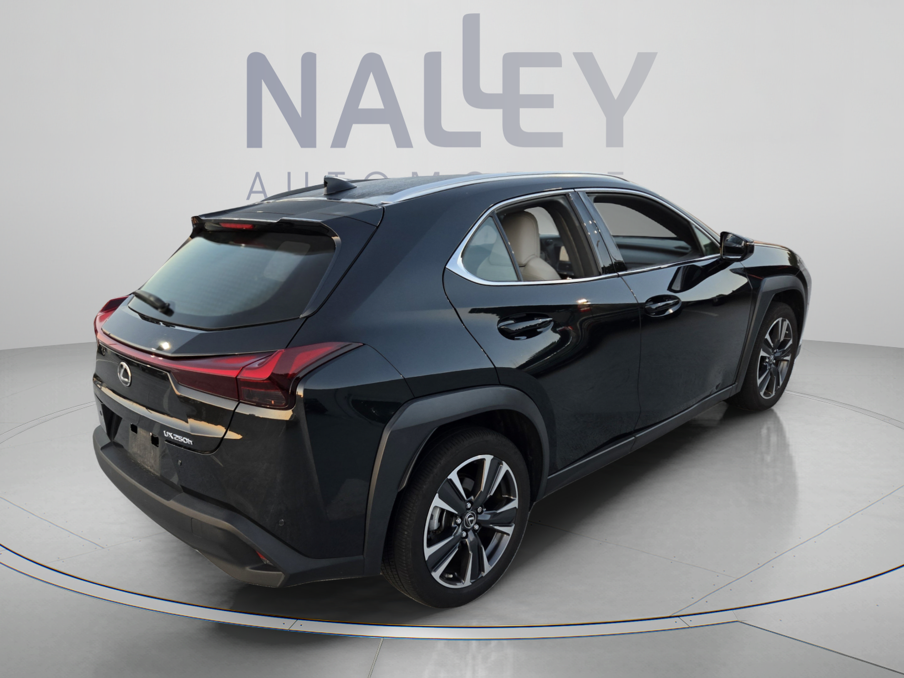 Certified 2024 Lexus UX 250h FWD image 4