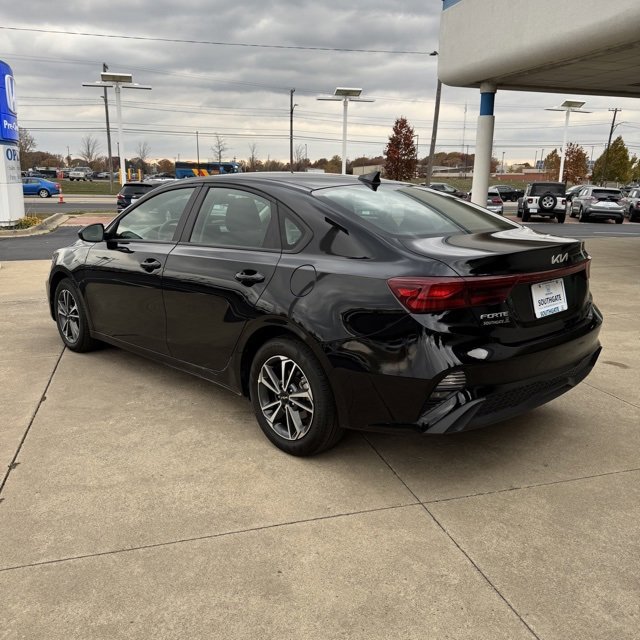 Used 2024 Kia Forte LXS image 5