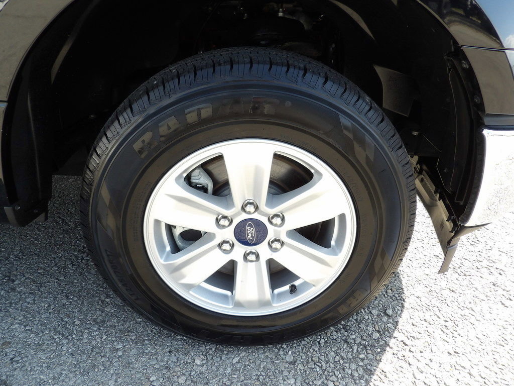 Used 2019 Ford F150 XL w/ Equipment Group 101A Mid RWD image 45
