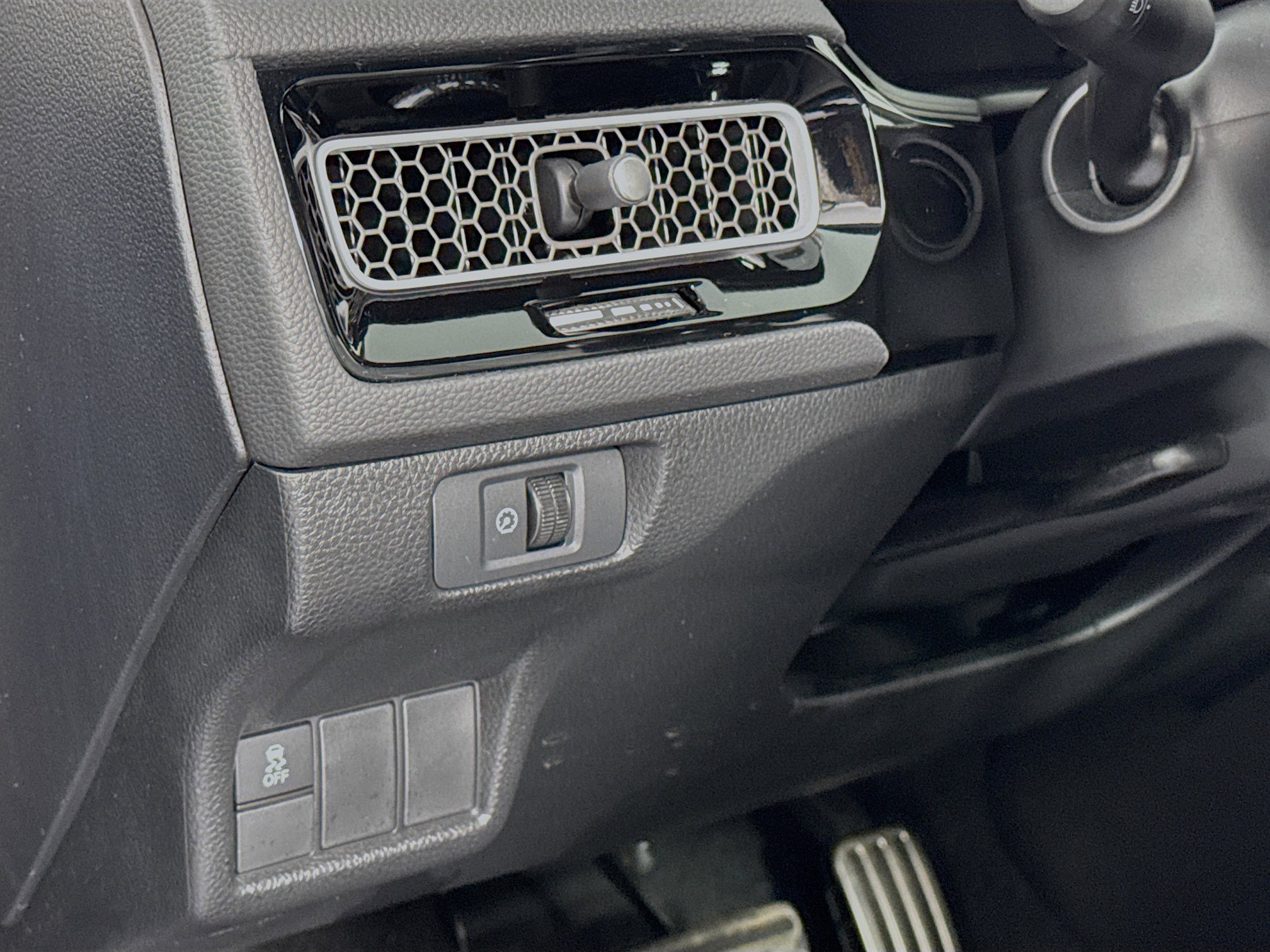 Certified 2025 Honda Civic Sport image 10