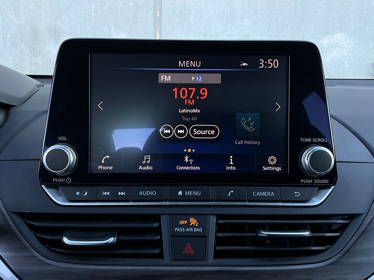 Used 2025 Nissan Altima 2.5 SV image 28