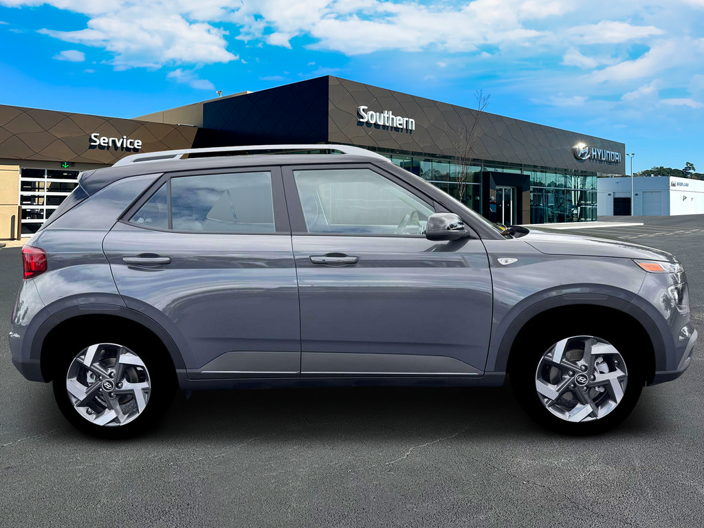 New 2026 Hyundai Venue SEL FWD image 10