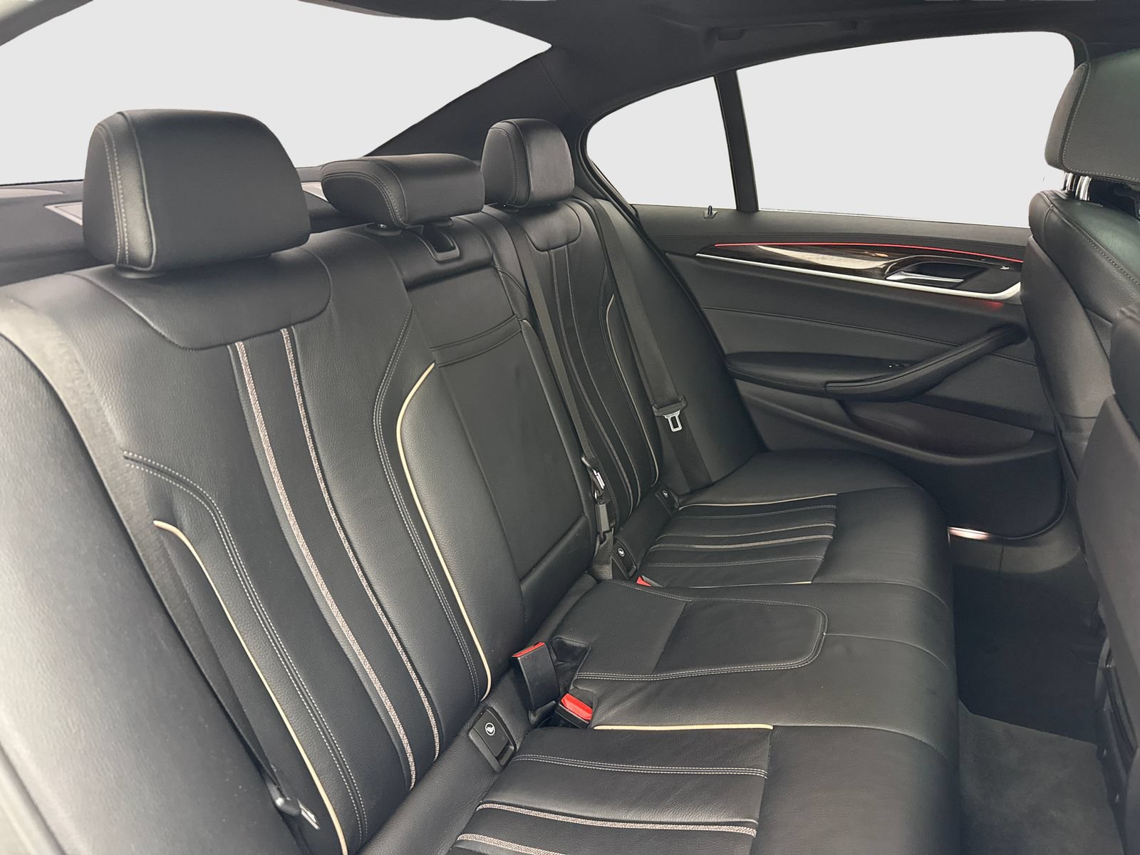Used 2018 BMW 530i RWD image 43