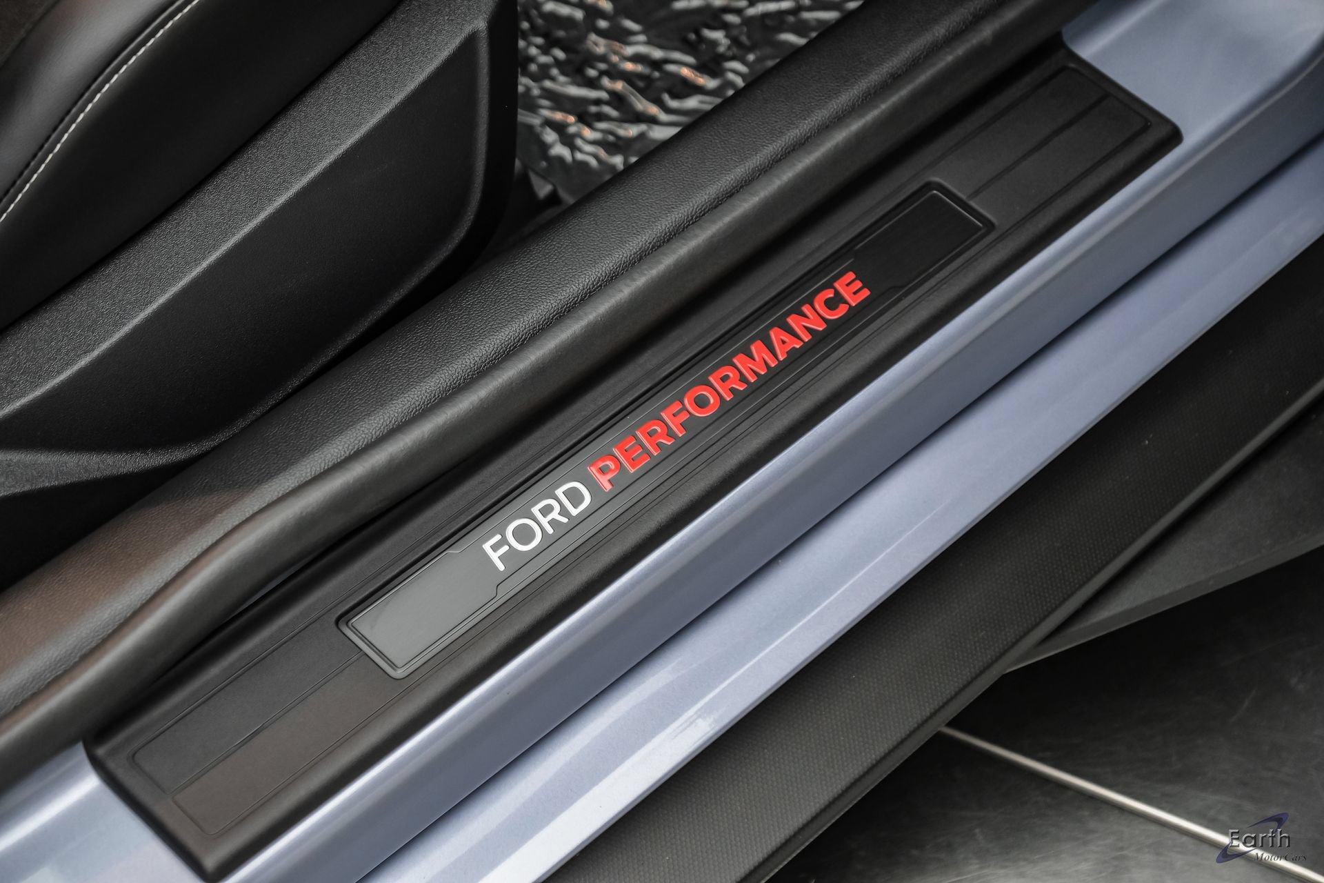 Used 2022 Ford Mustang Shelby GT500 w/ Carbon Fiber Track Pack RWD image 62