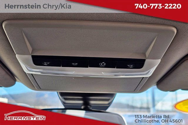 Used 2023 Nissan Altima 2.5 SV image 14