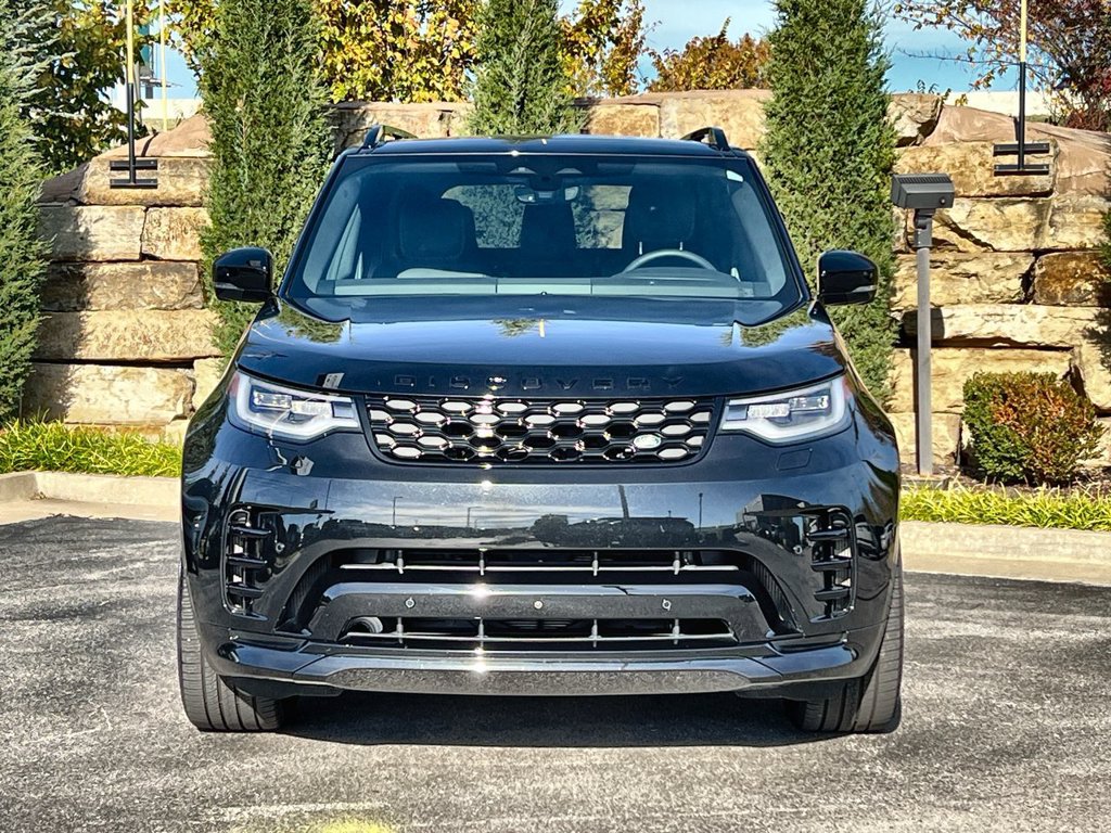 Certified 2024 Land Rover Discovery Dynamic SE AWD/4WD image 8