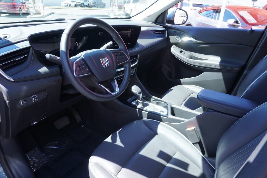 Certified 2024 Buick Encore GX Avenir image 16