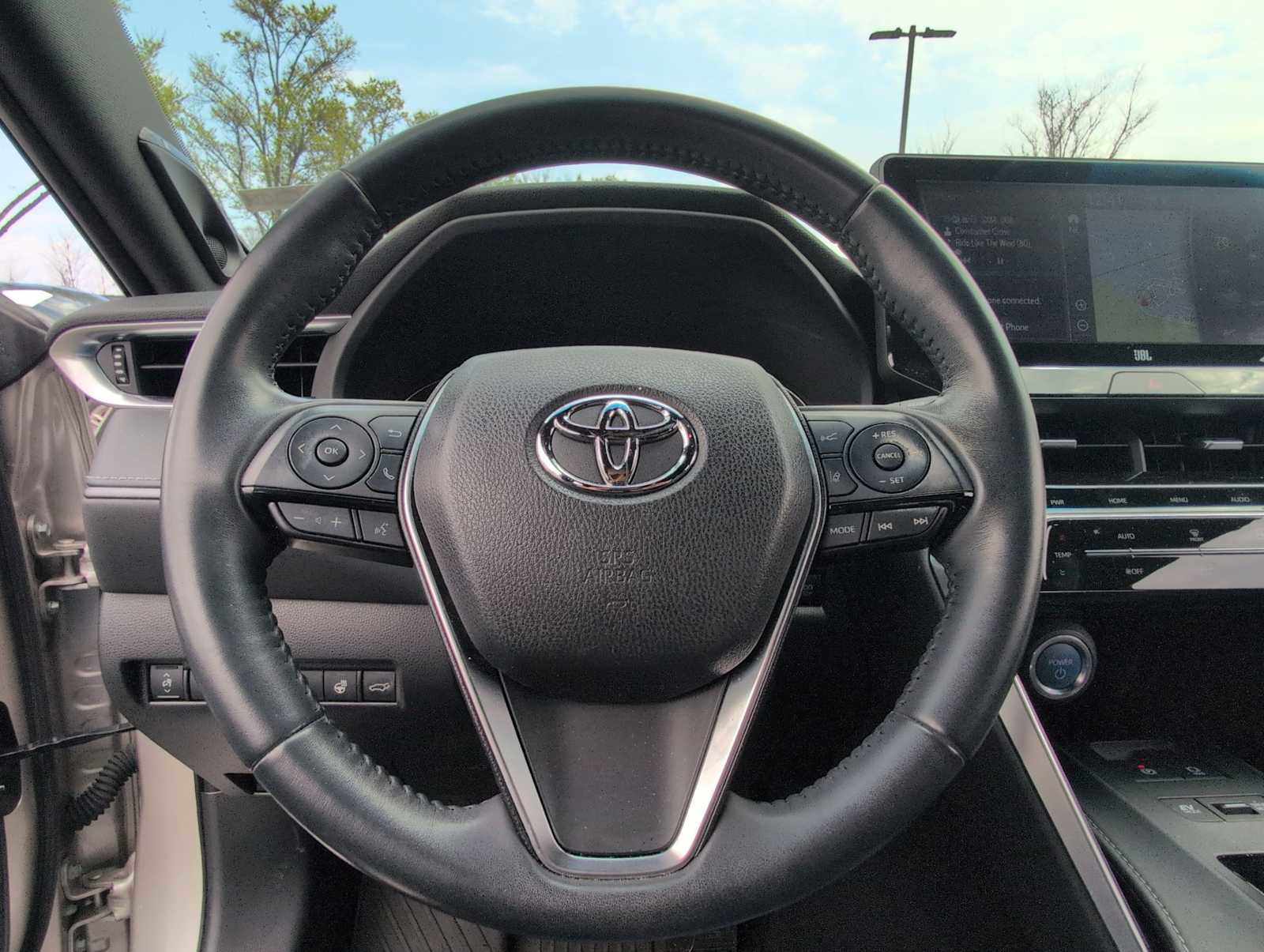 Used 2021 Toyota Venza Limited image 22