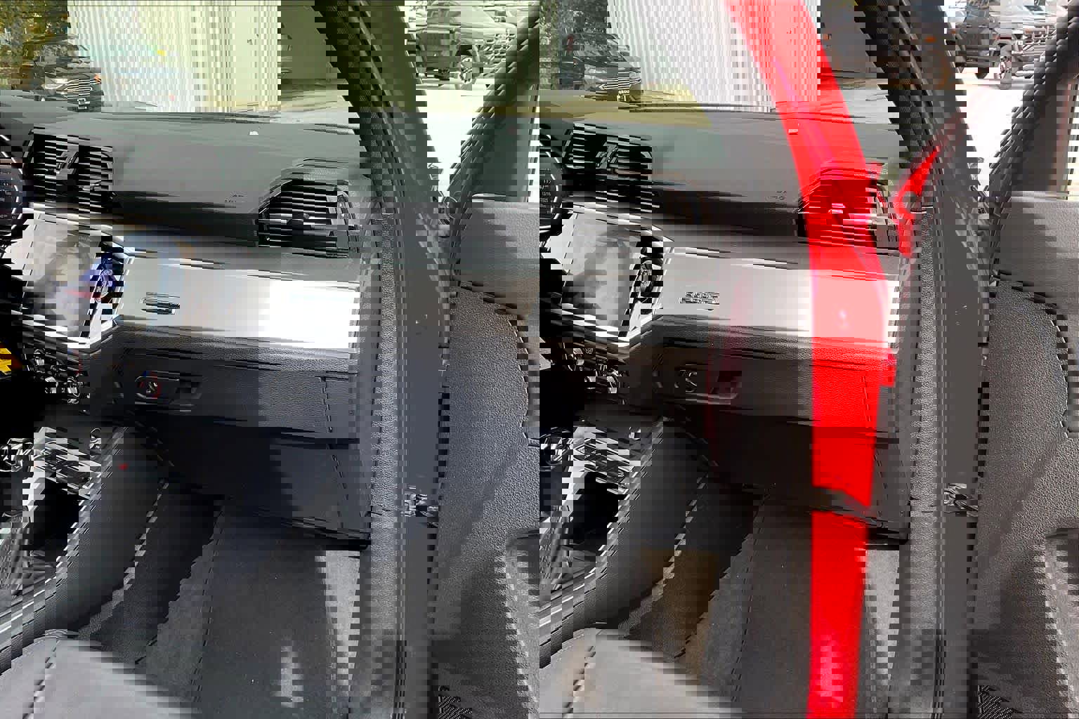 Used 2019 Audi Q3 2.0T Premium image 16