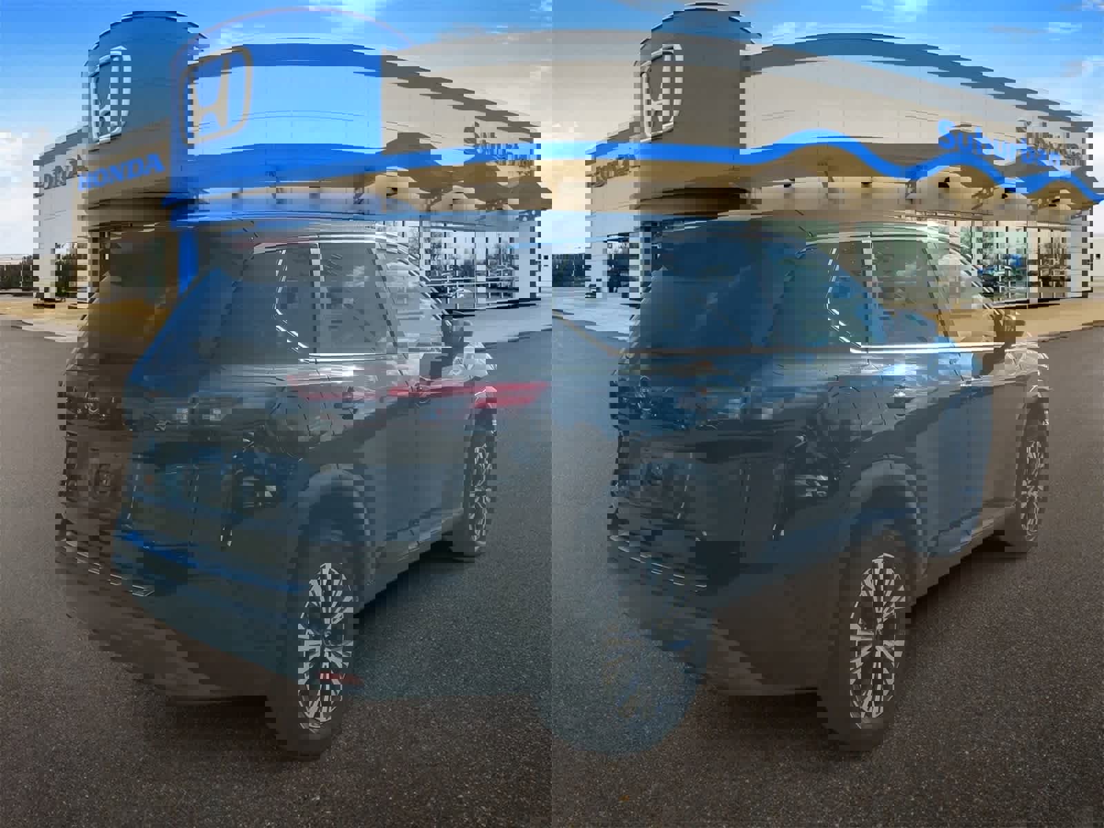 Used 2023 Nissan Rogue SV image 8