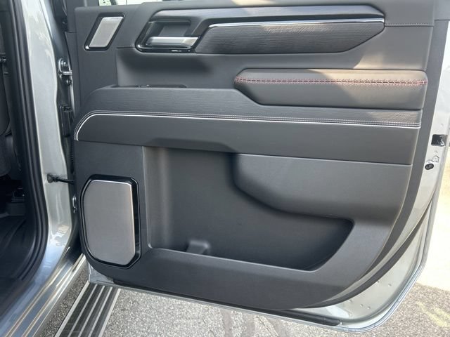 New 2026 GMC Sierra 2500 AT4X w/ LPO, Black Badging Package AWD/4WD image 16