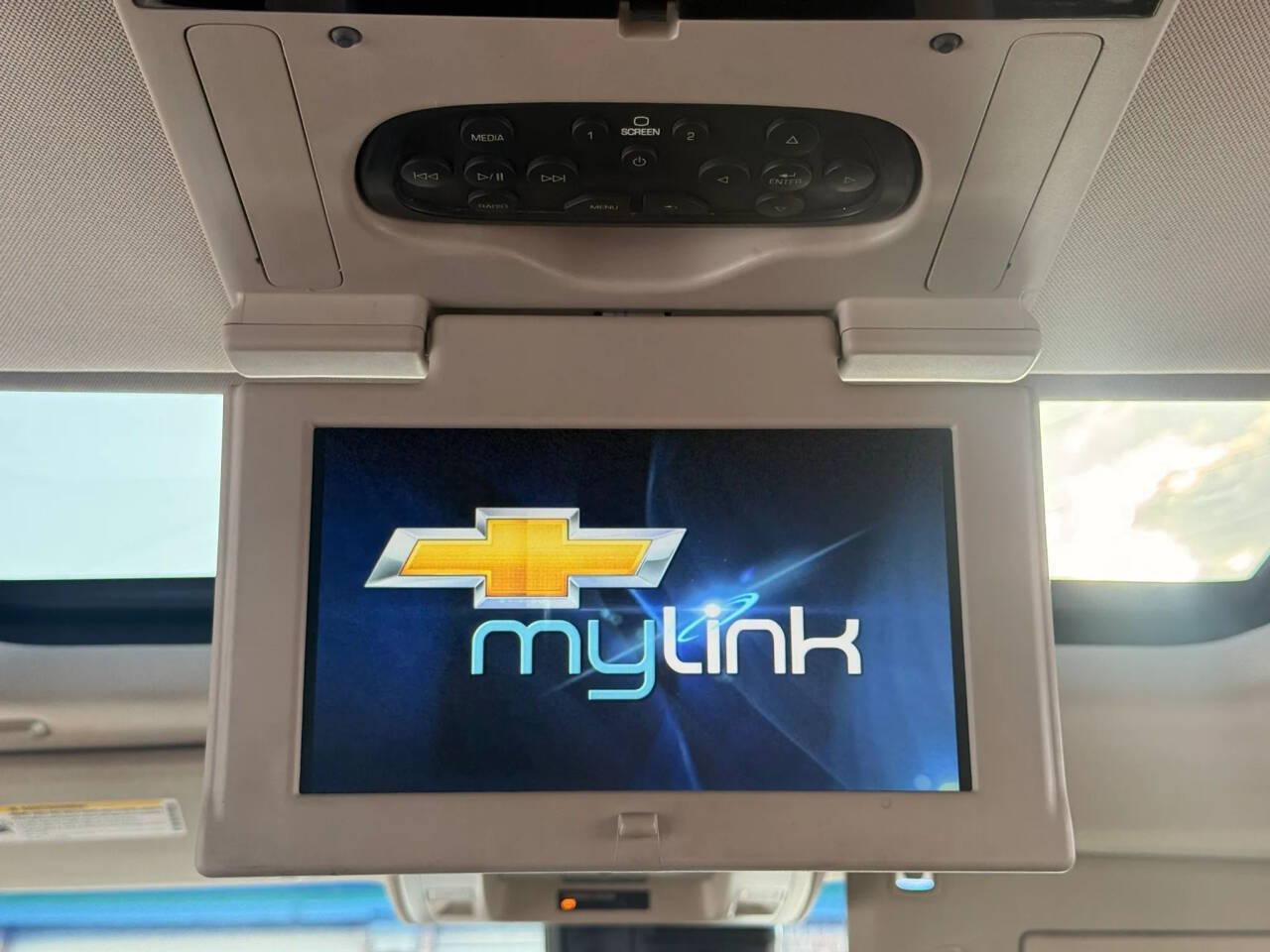 Used 2015 Chevrolet Suburban LT AWD/4WD image 26