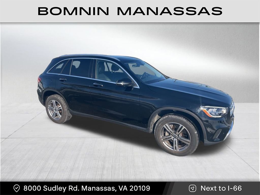 Used 2021 Mercedes-Benz GLC 300 4MATIC image 4