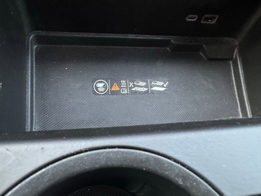 Used 2025 GMC Yukon Denali Ultimate image 16