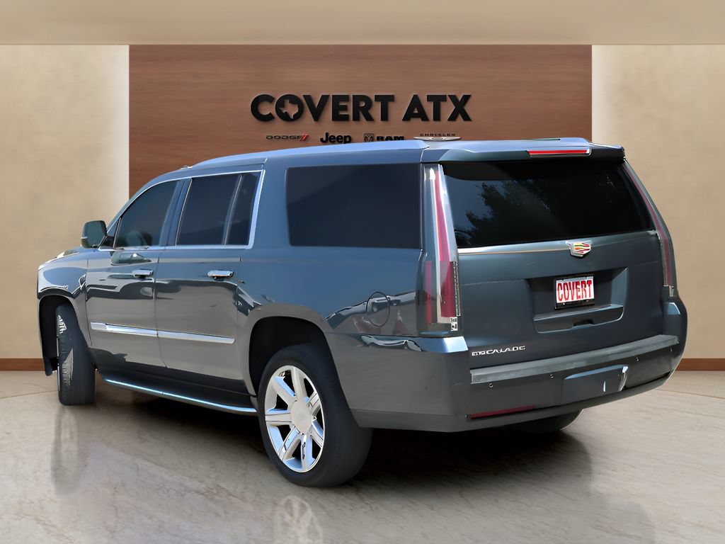 Used 2020 Cadillac Escalade ESV Luxury RWD image 3