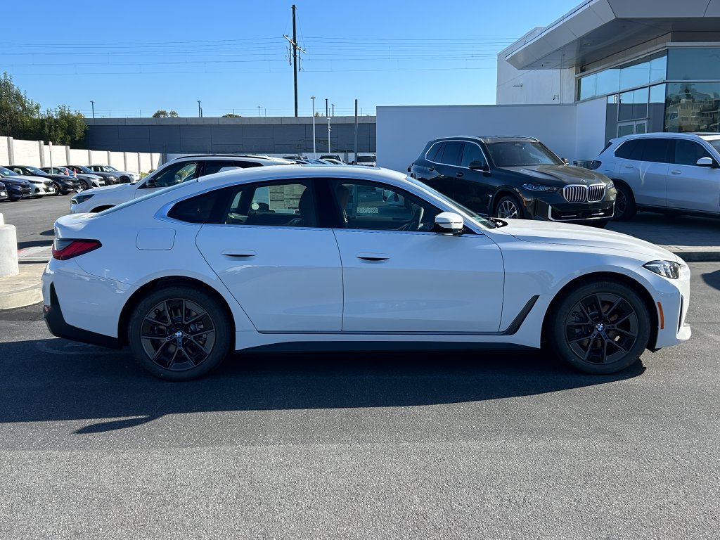 New 2026 BMW i4 eDrive40 RWD image 6