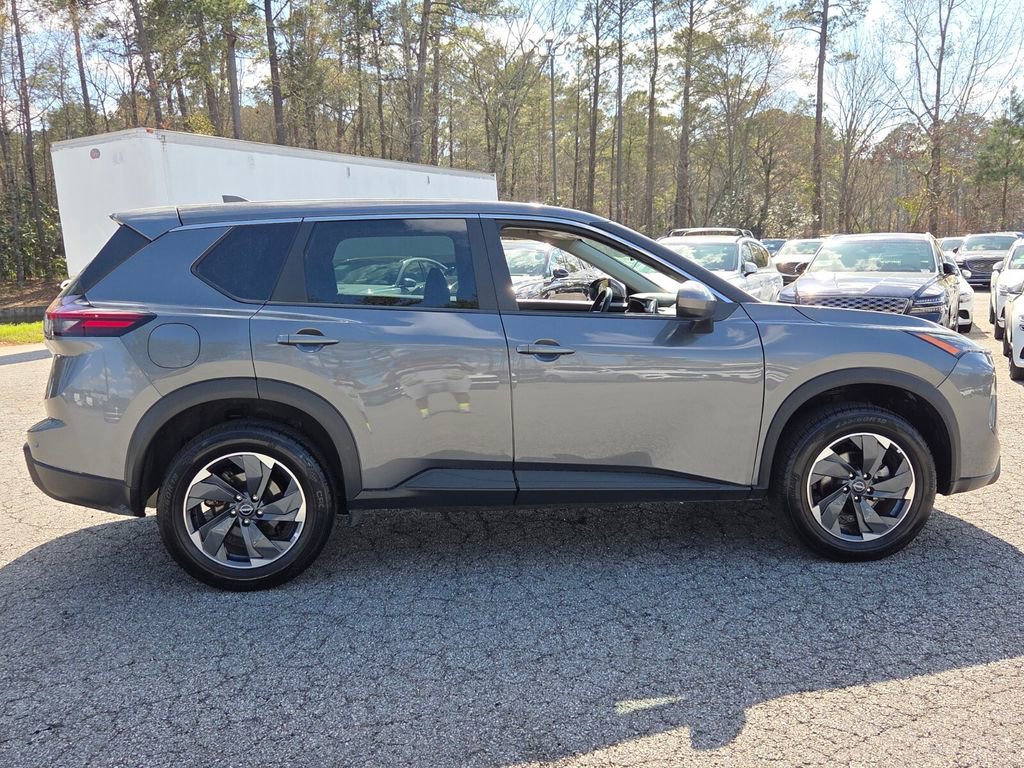 Used 2025 Nissan Rogue SV image 13