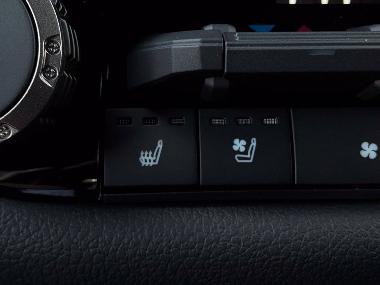 New 2026 Toyota Tundra TRD Pro AWD/4WD image 38
