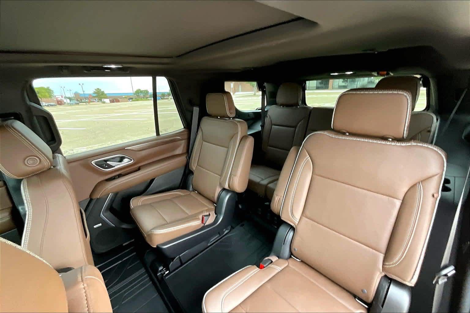 Used 2022 Chevrolet Tahoe High Country AWD/4WD image 29