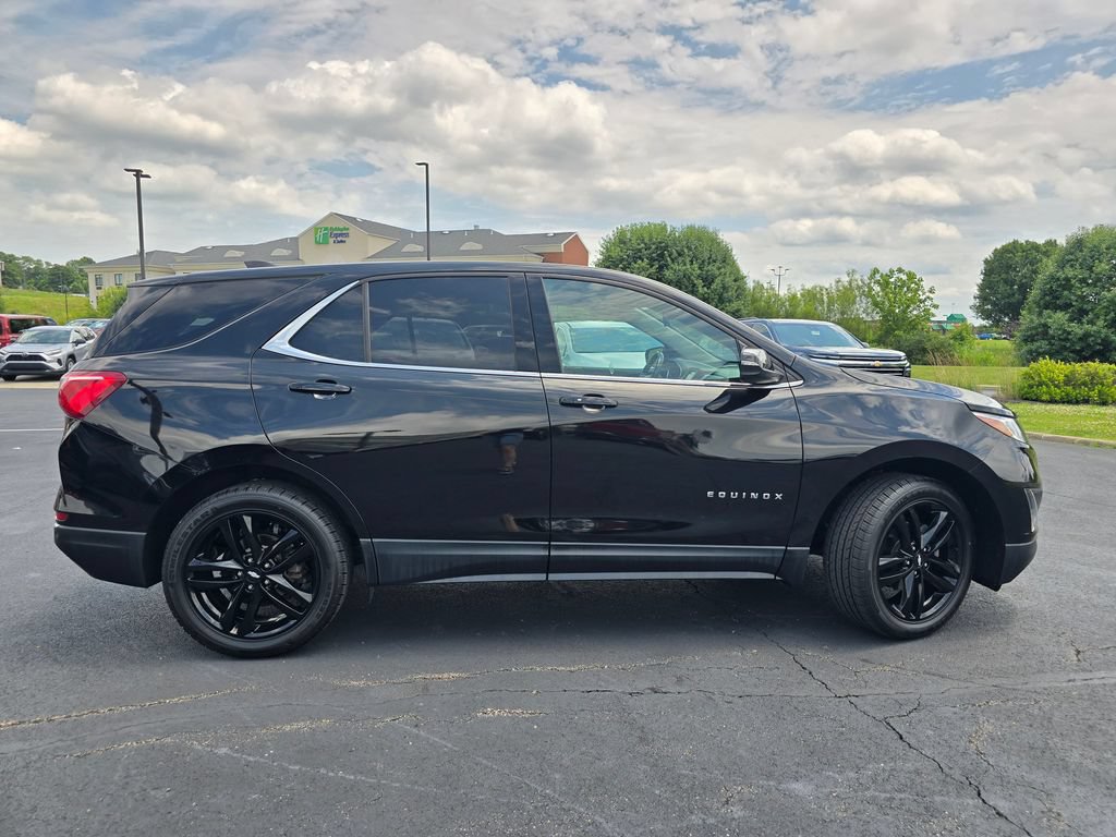 Used 2020 Chevrolet Equinox LT w/ Midnight Edition AWD/4WD image 9