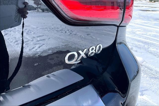 Used 2022 INFINITI QX80 Luxe w/ Cargo Package image 8