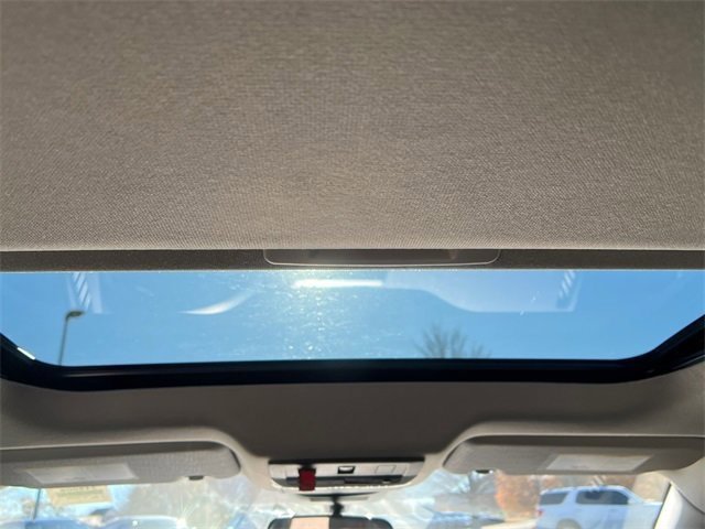 New 2025 Nissan Sentra SR w/ SR Premium Package image 16