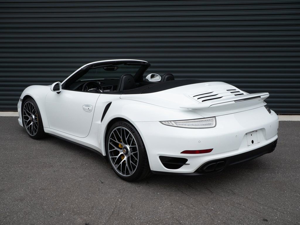 Used 2015 Porsche 911 Turbo S image 3