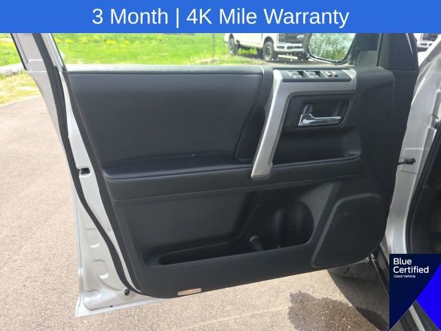 Used 2021 Toyota 4Runner SR5 AWD/4WD image 26