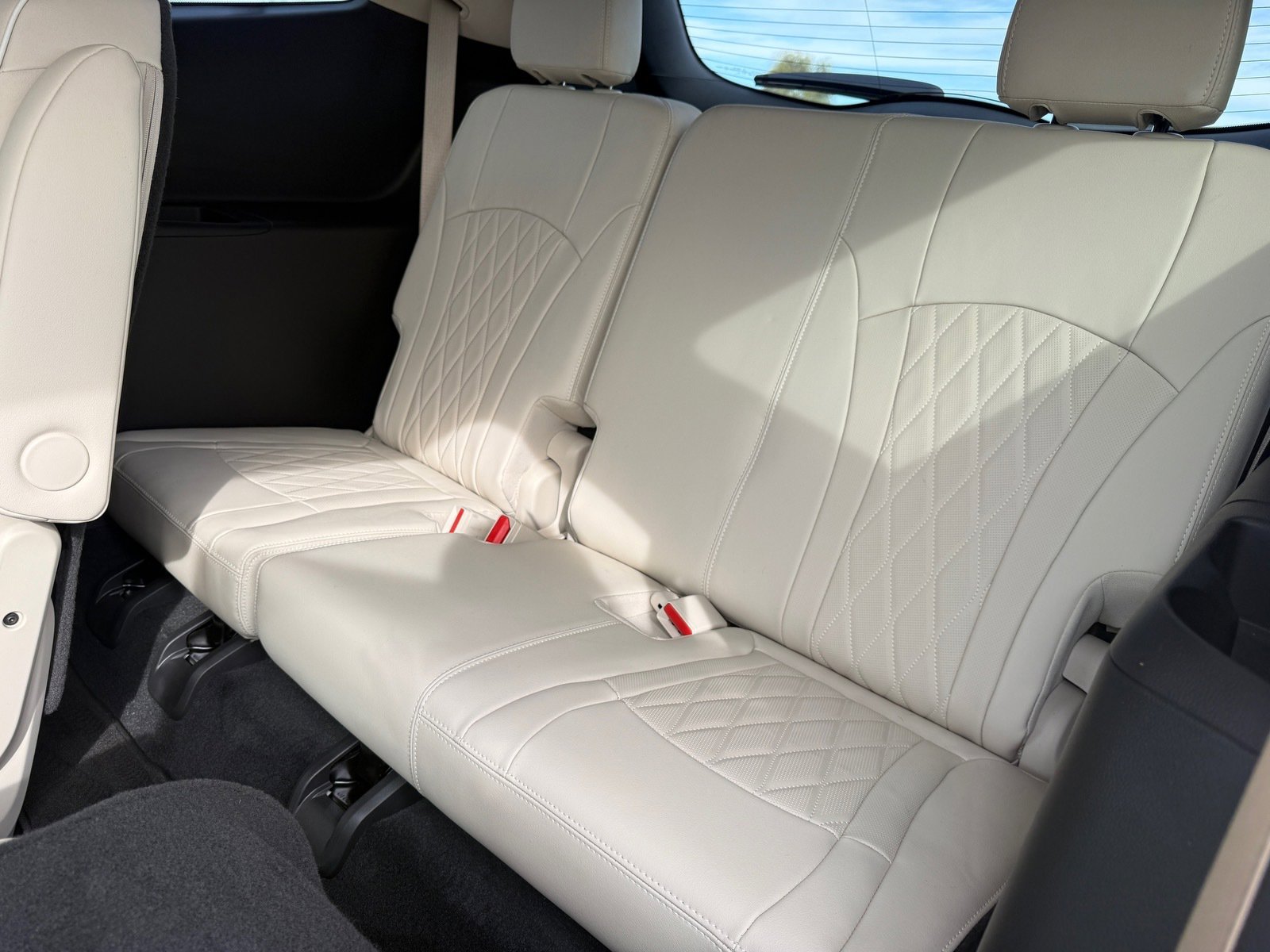 Used 2023 Buick Enclave Avenir w/ Trailering Package, 5000 lbs. FWD image 26