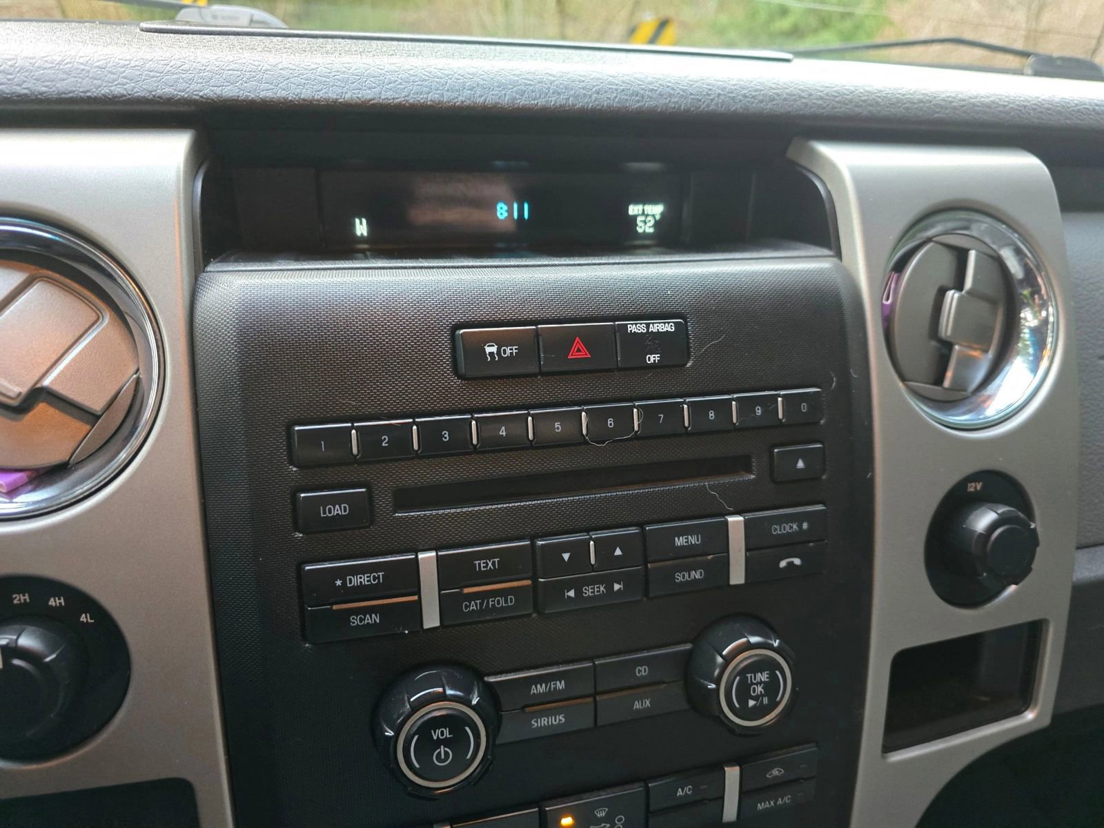 Used 2012 Ford F150 XLT w/ Trailer Tow Pkg image 28