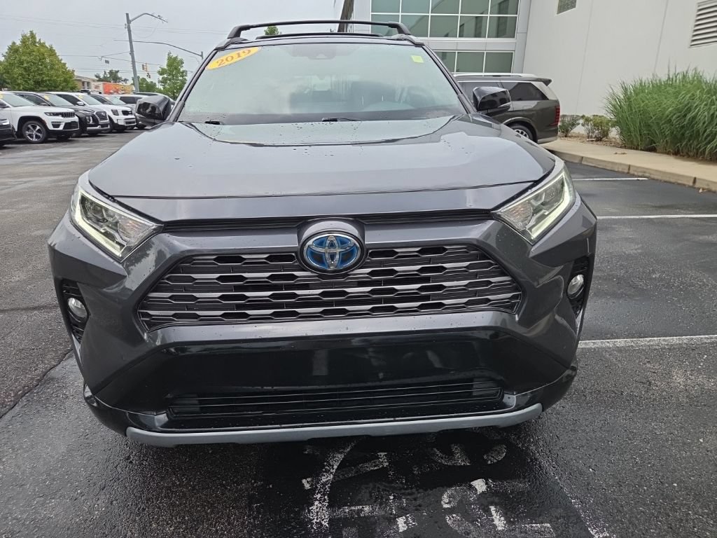 Used 2019 Toyota RAV4 XSE w/ XSE Weather Package AWD/4WD image 3