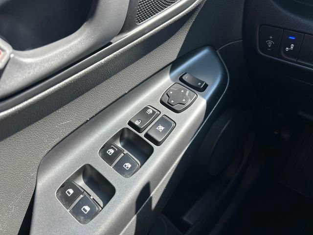 Used 2018 Hyundai Kona SEL AWD/4WD image 12