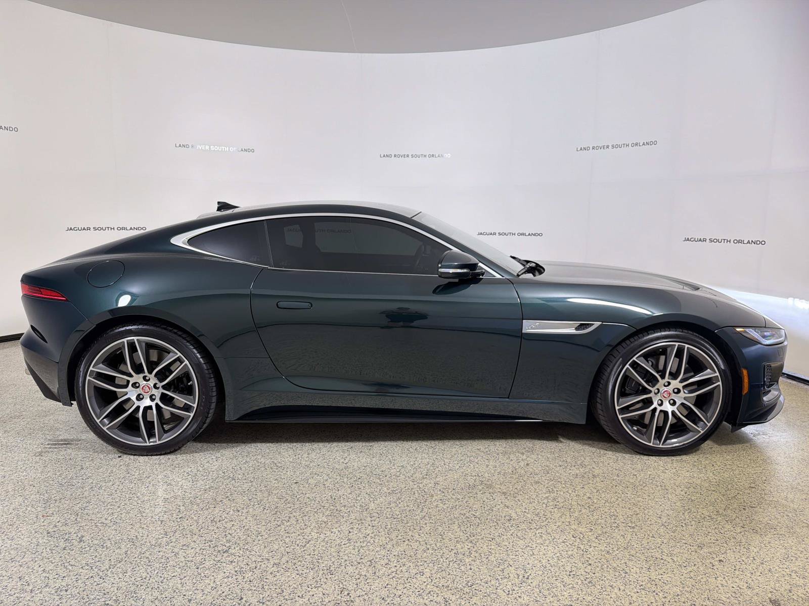 Certified 2023 Jaguar F-TYPE R-Dynamic AWD/4WD image 6